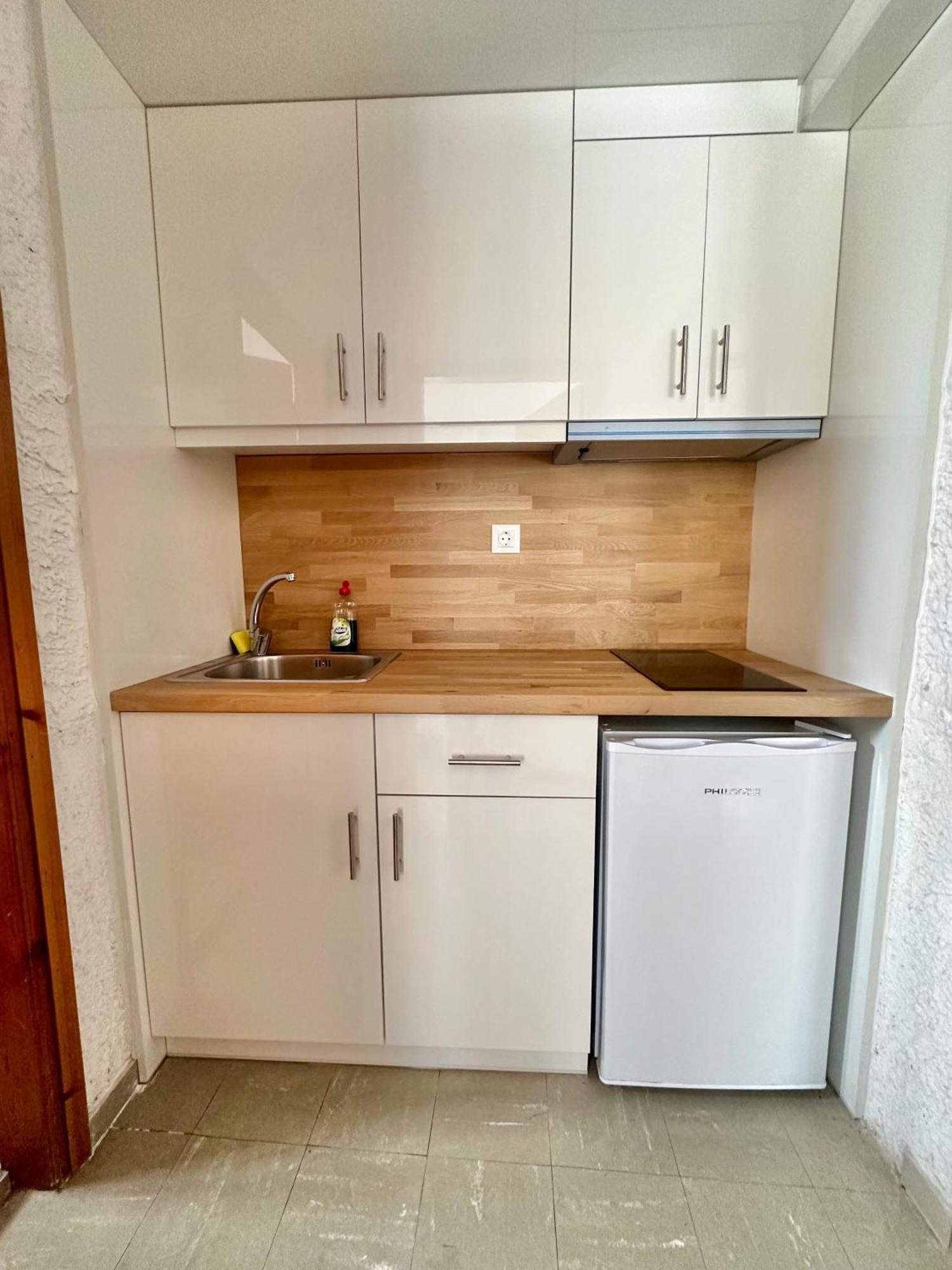 Katerina Apartments Néos Pírgos Pokój zdjęcie