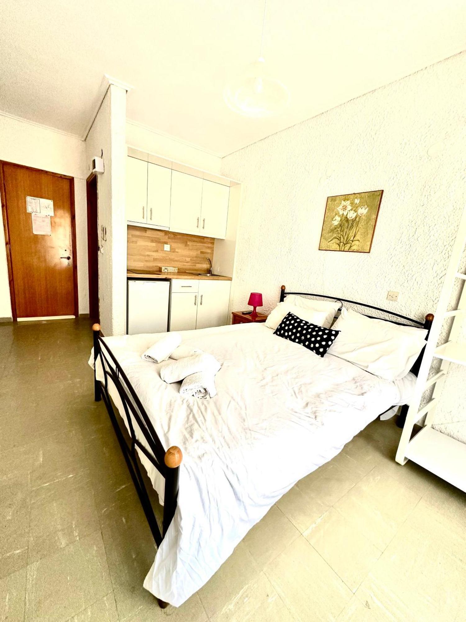 Katerina Apartments Néos Pírgos Pokój zdjęcie