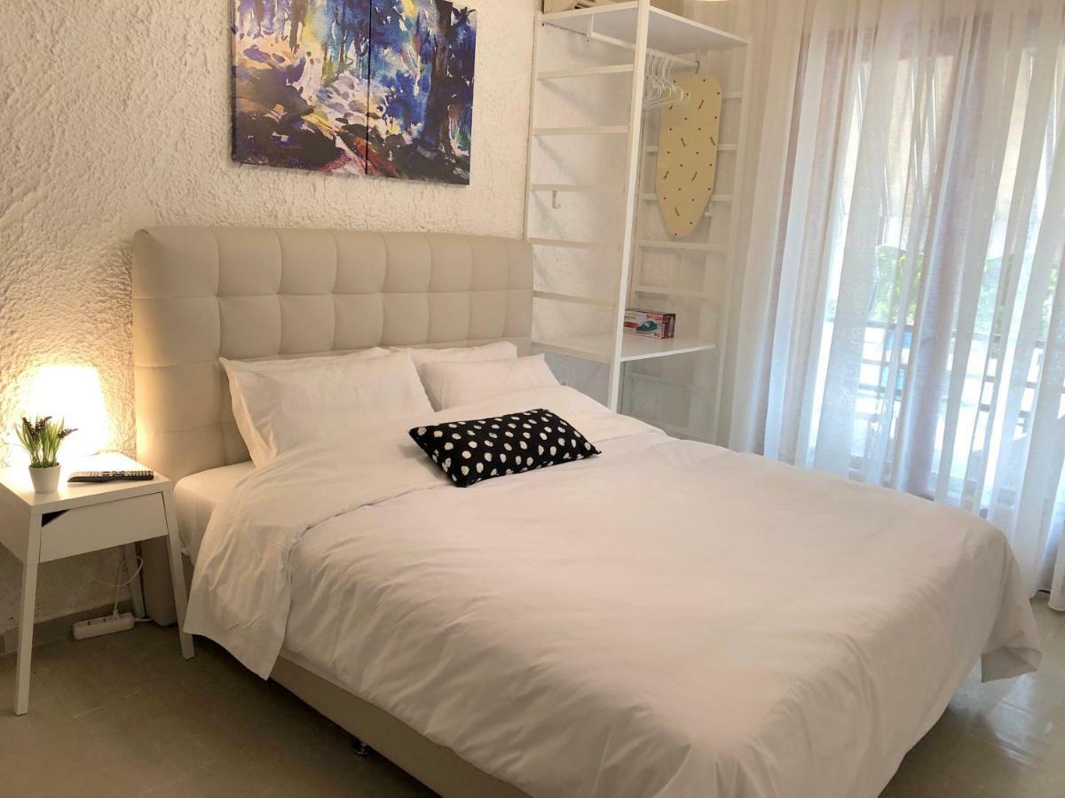 Katerina Apartments Néos Pírgos Pokój zdjęcie